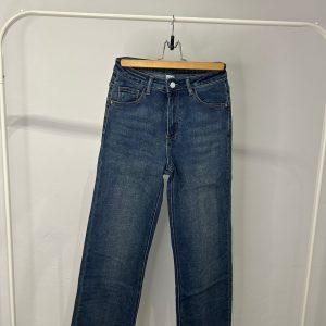 Jeans straignt tiro alto